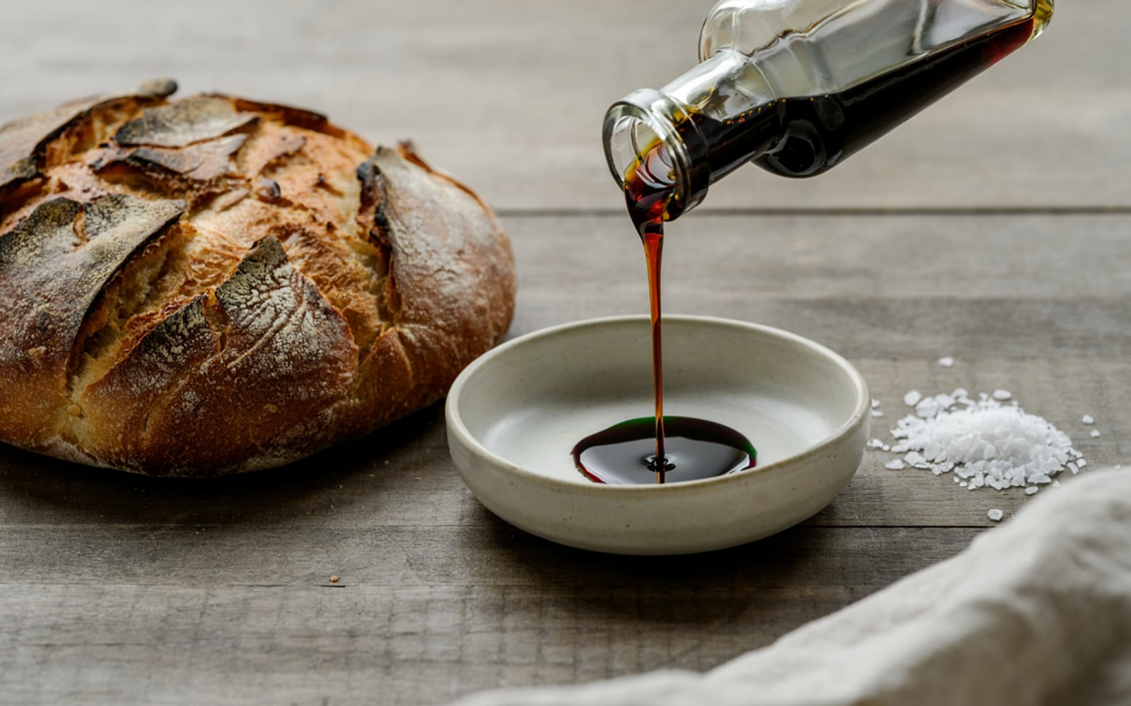 Bread Dip with Pumpkin Seed Oil - gallery 1