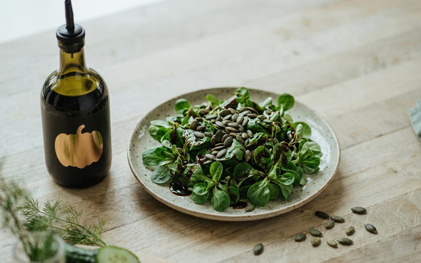Lamb's Lettuce with Pumpkin Seed Oil Dressing - gallery 1