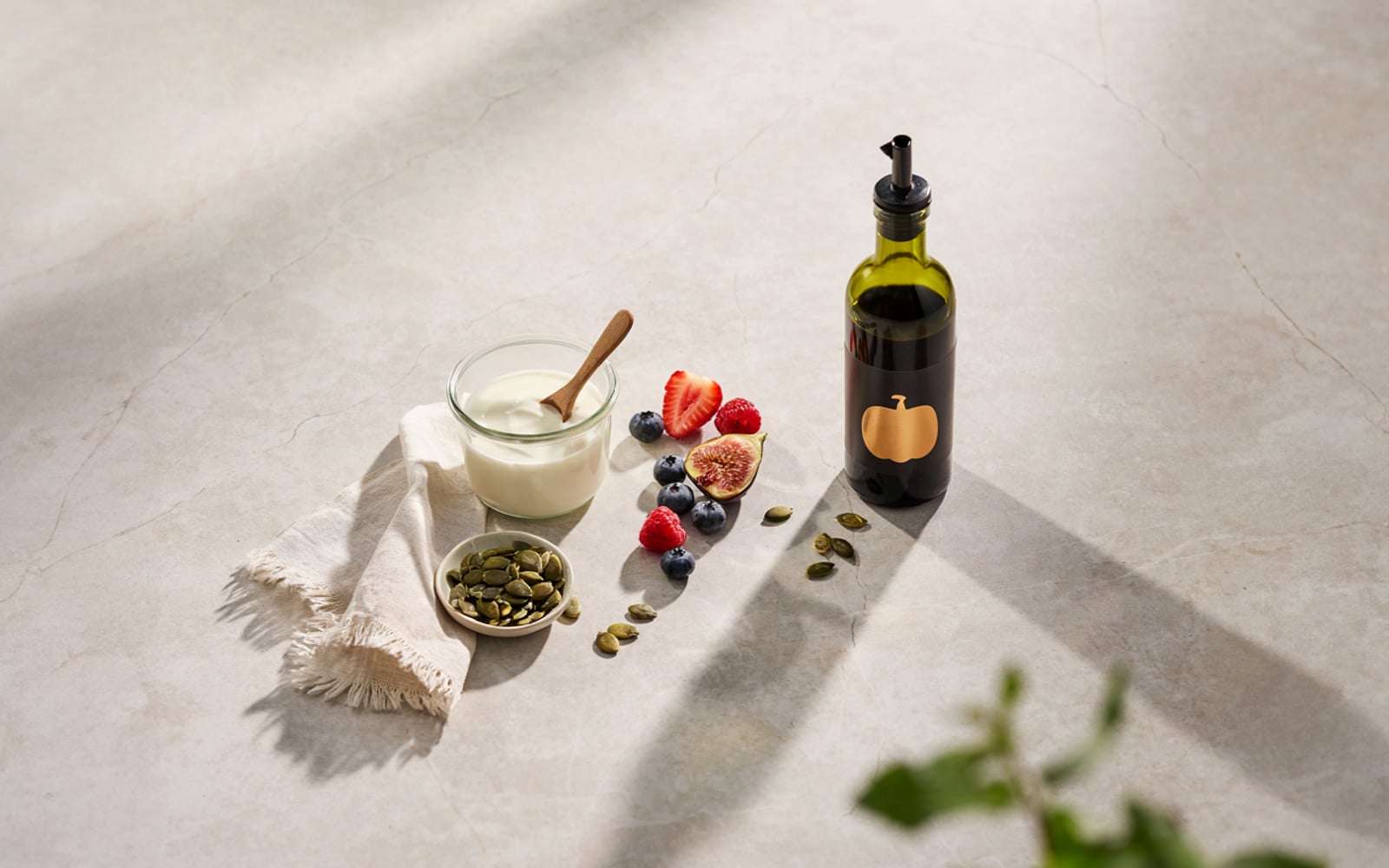 Yoghurt Bowl with Pumpkin Seed Oil - gallery 1